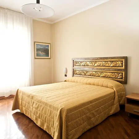 Hotel Residence Zara & Domus Lagosta מילאנו